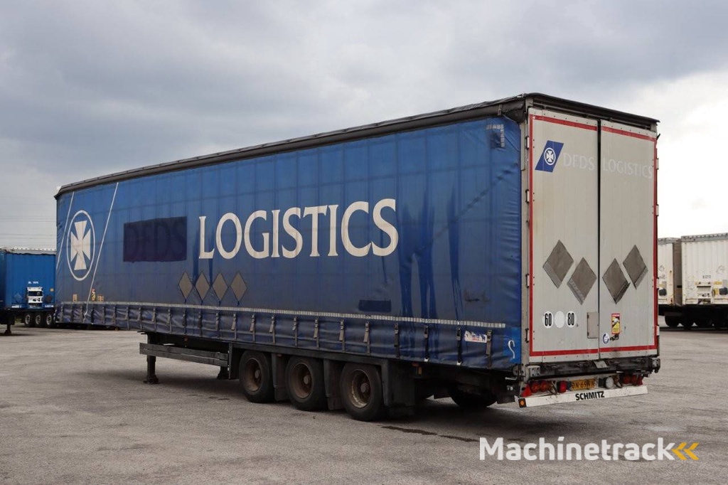 Schmitz Cargobull sliding tarpaulin trailer N/A 2013