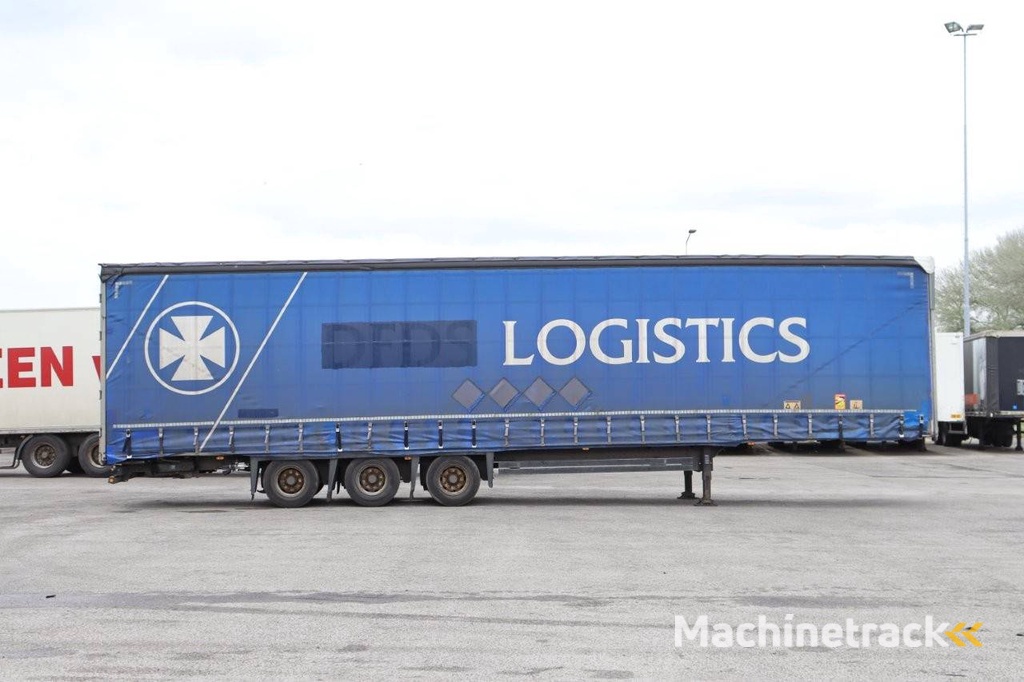Schmitz Cargobull sliding tarpaulin trailer N/A 2013