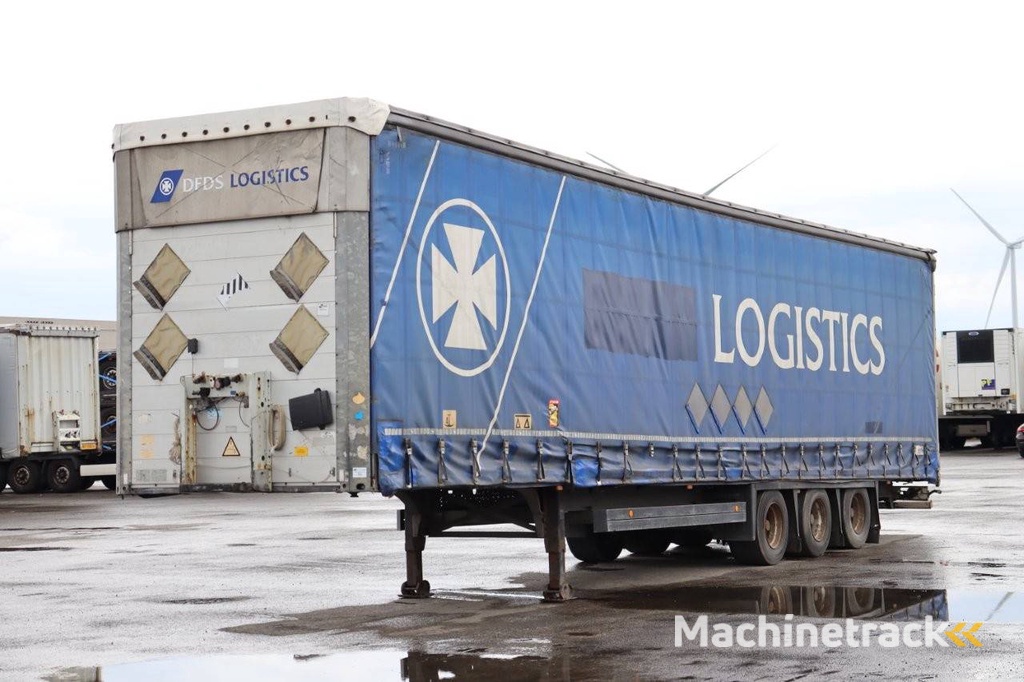 Schmitz Cargobull SCB*S3T 2013 sliding tarpaulin trailer