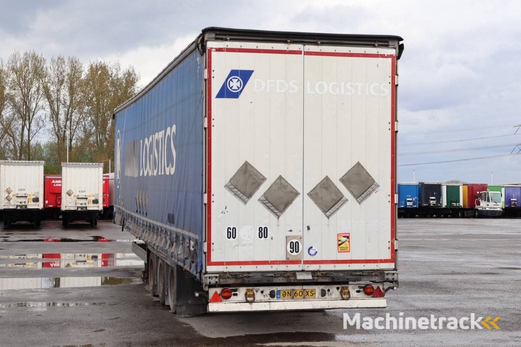 Schmitz Cargobull SCB*S3T 2013 sliding tarpaulin trailer