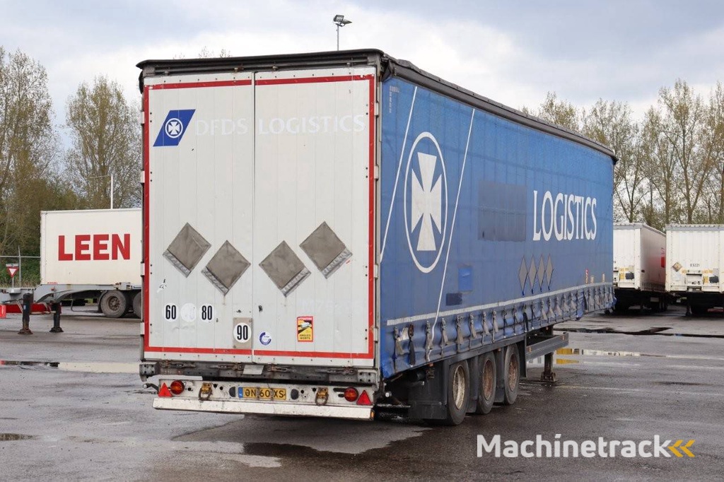 Schmitz Cargobull SCB*S3T 2013 sliding tarpaulin trailer