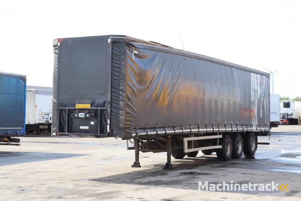 Curtainsider trailer Pacton THD 339 1997