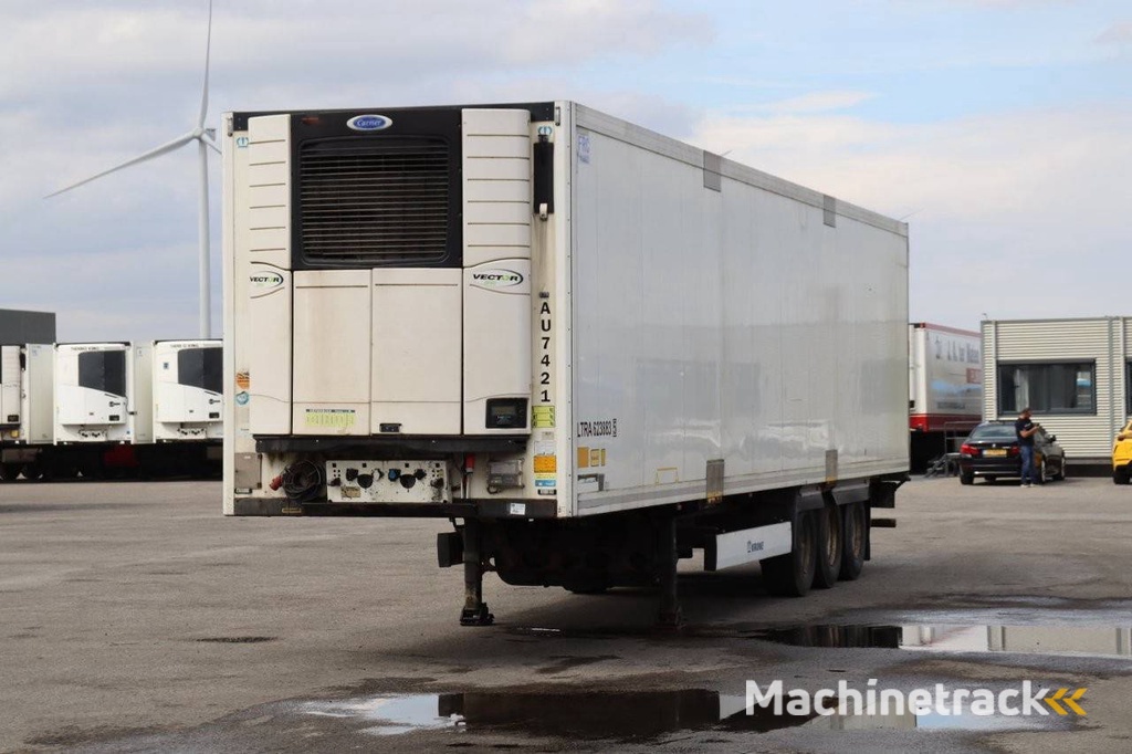 Geschlossener Anhänger Krone SD 2014