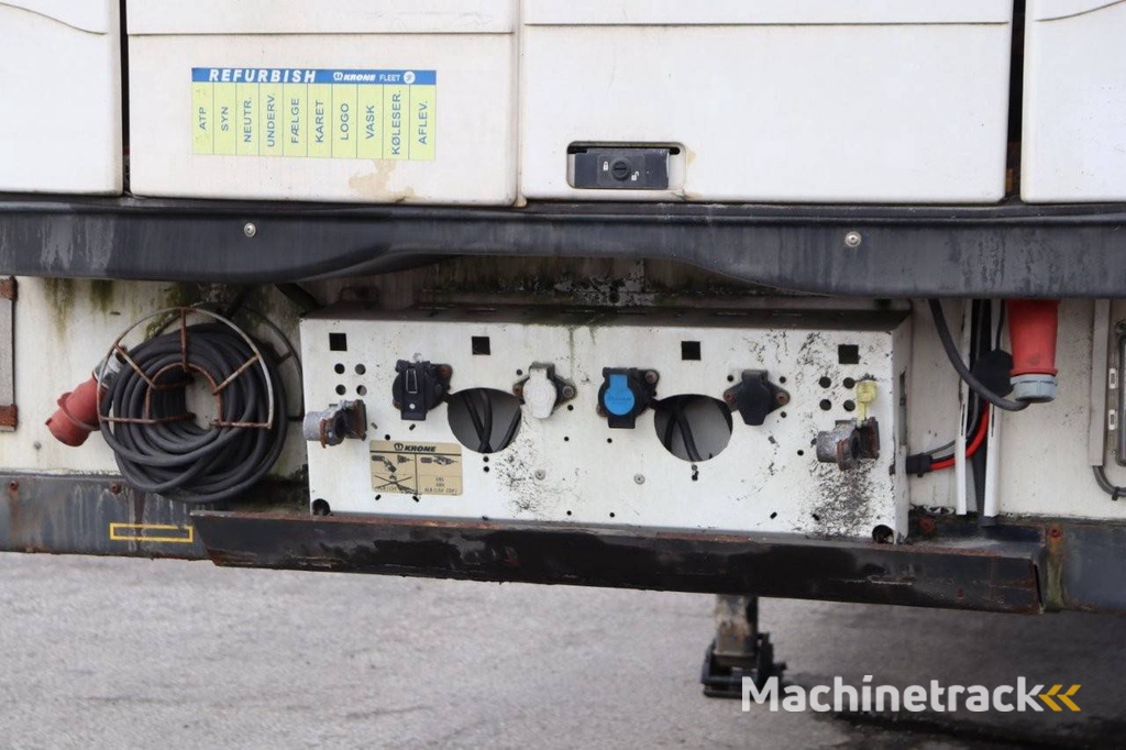 Geschlossener Anhänger Krone SD 2014