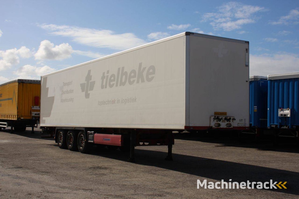 Geschlossener Anhänger Krone SD 2010