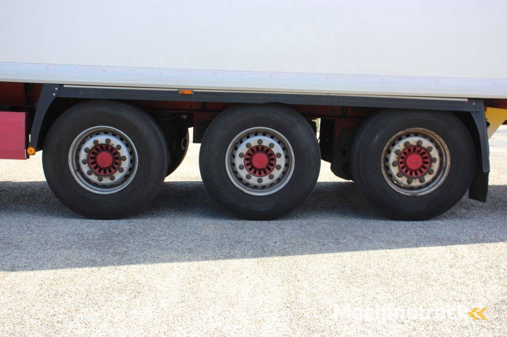 Geschlossener Anhänger Krone SD 2010