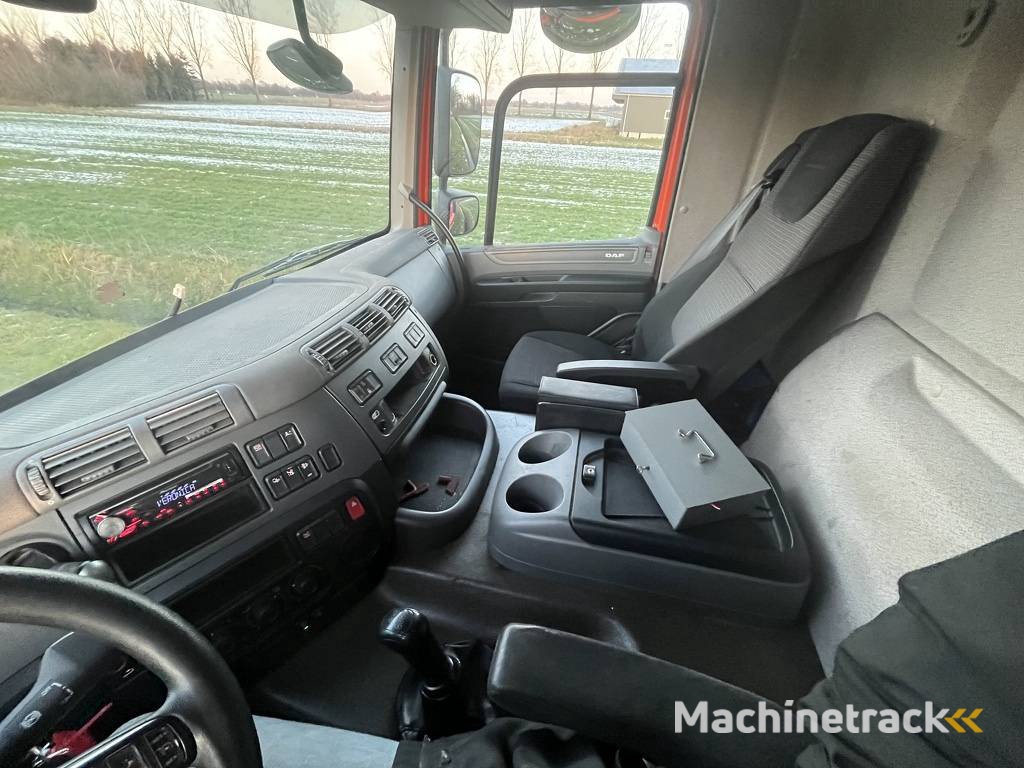 Bakwagen DAF CF230FA 4x2 Diesel 234pk 2017