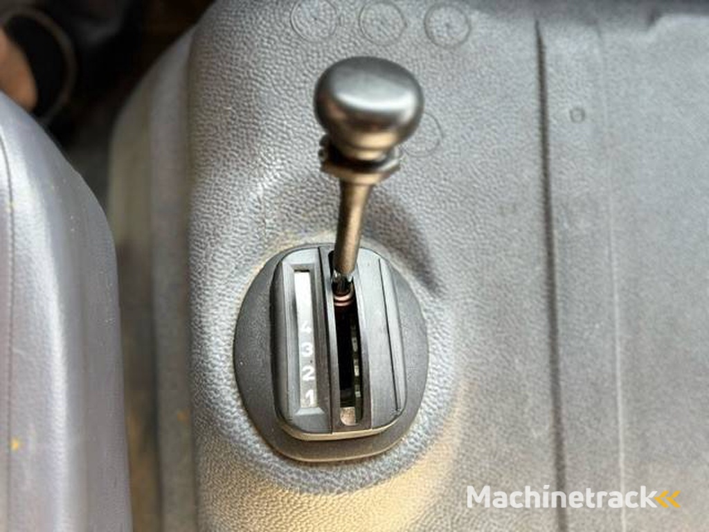 Brandweerwagen Mercedes-Benz E817R Diesel 240pk