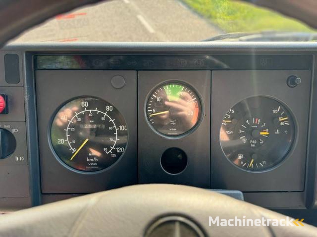 Brandweerwagen Mercedes-Benz E817R Diesel 240pk