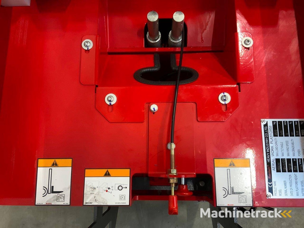 Schaarhoogwerker Mantall XE80N Elektrisch 230kg 7.8m 2023 Nieuw