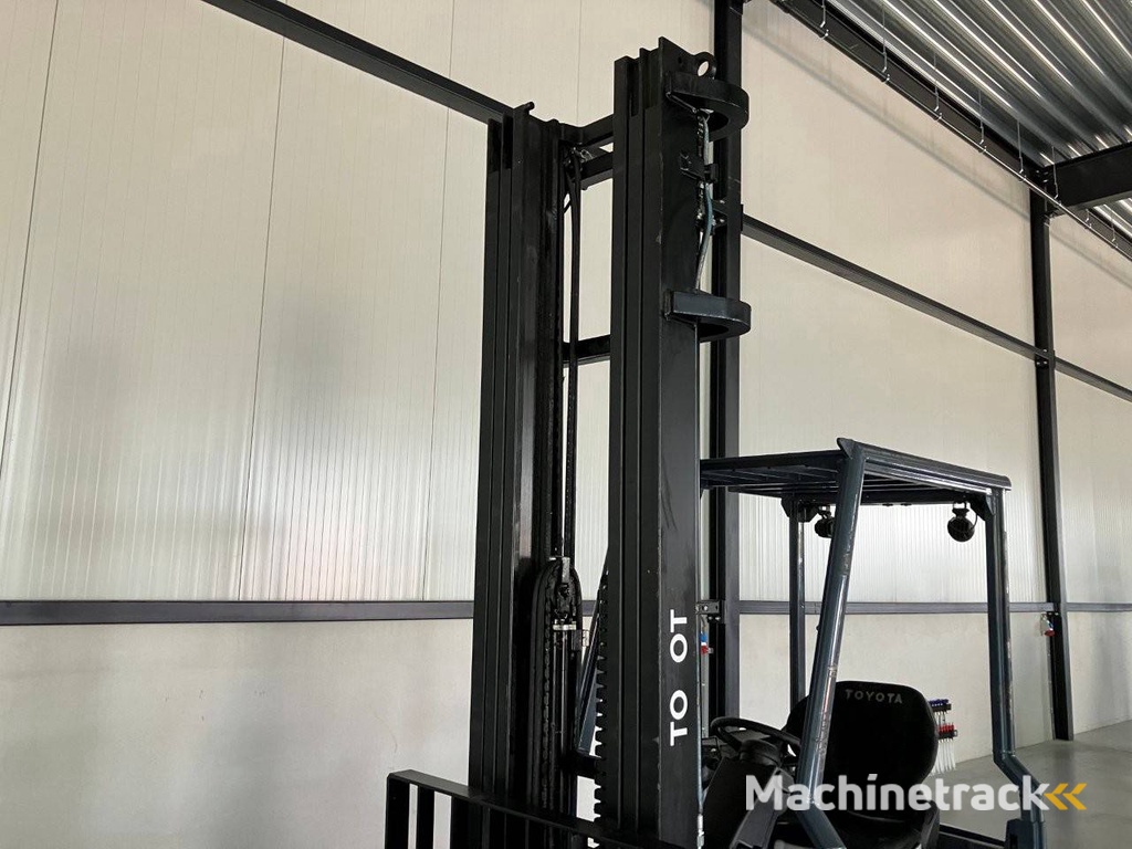 Toyota 8FBE16T Electric Forklift 1600kg 5.0m 2020