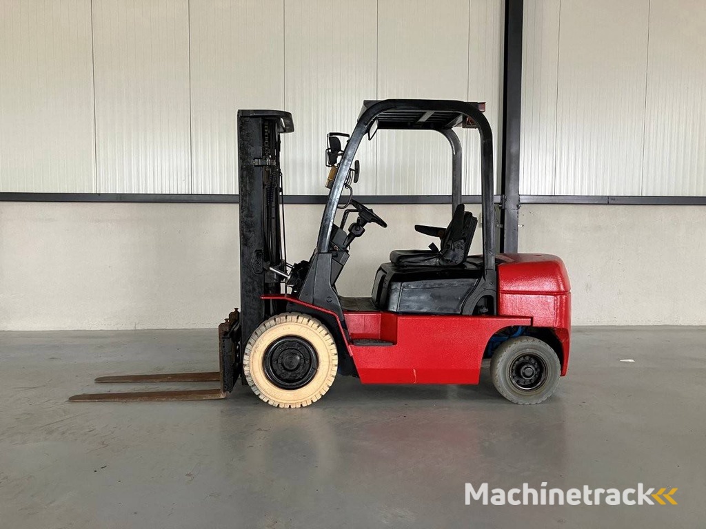 Hangcha Forklift CPCD25N-RW10 Diesel 2500kg 4.3m 2008