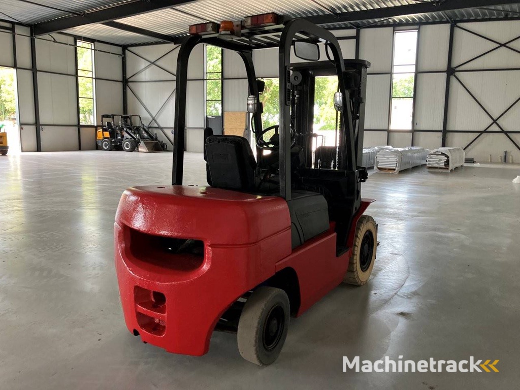 Hangcha Forklift CPCD25N-RW10 Diesel 2500kg 4.3m 2008