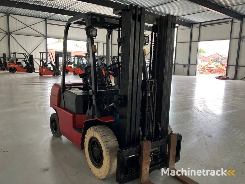 Hangcha Forklift CPCD25N-RW10 Diesel 2500kg 4.3m 2008
