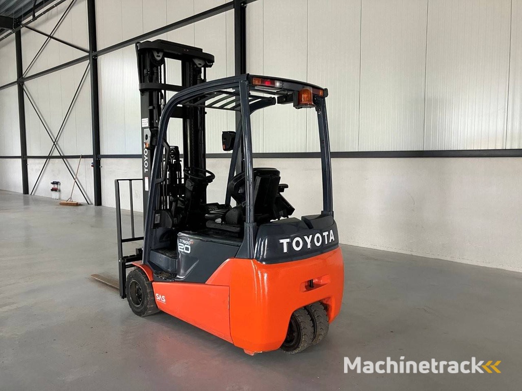 Forklift Toyota 8FBET20 Electric 2000kg 5.0m 2014
