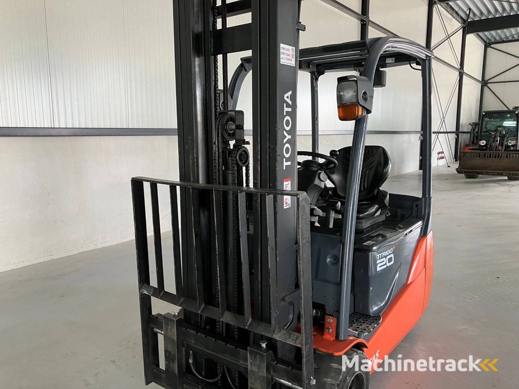 Forklift Toyota 8FBET20 Electric 2000kg 5.0m 2014