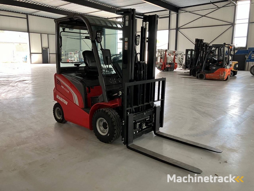 Manitou ME 425C Elektro-Gabelstapler 2500kg 3,3m 2022
