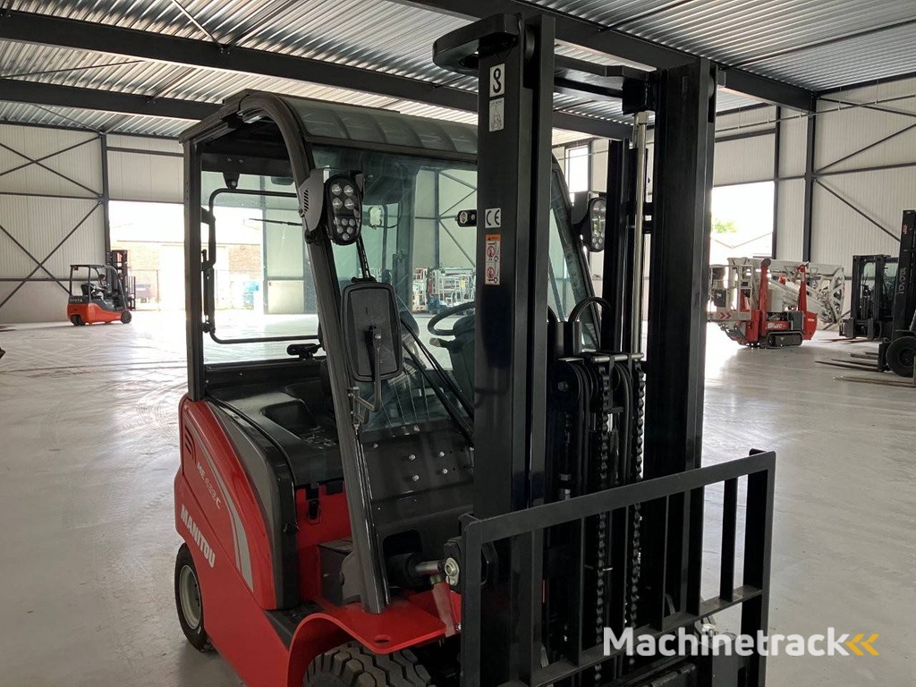 Manitou ME 425C Elektro-Gabelstapler 2500kg 3,3m 2022