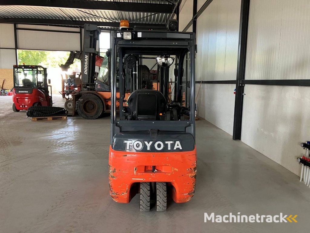 Forklift Toyota 8FBEKT16 Electric 1600kg 4.7m 2014