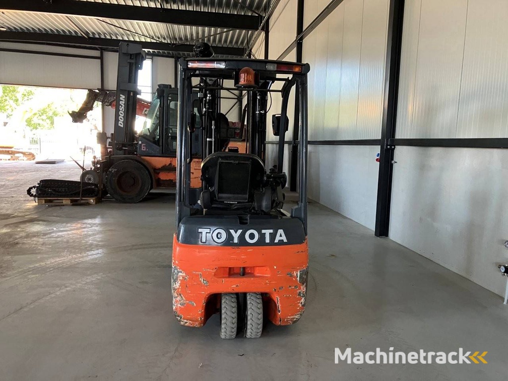 Forklift Toyota 8FBET15 Electric 1380kg 5.0m 2015