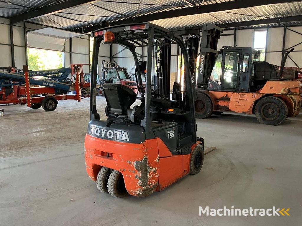 Forklift Toyota 8FBET15 Electric 1380kg 5.0m 2015