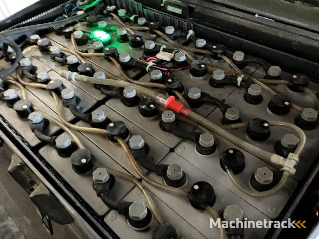 Forklift Toyota 8FBET15 Electric 1380kg 5.0m 2015