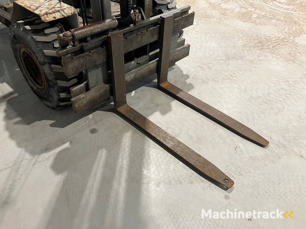 Ruw-terreinheftruck Ausa CE-11 Diesel