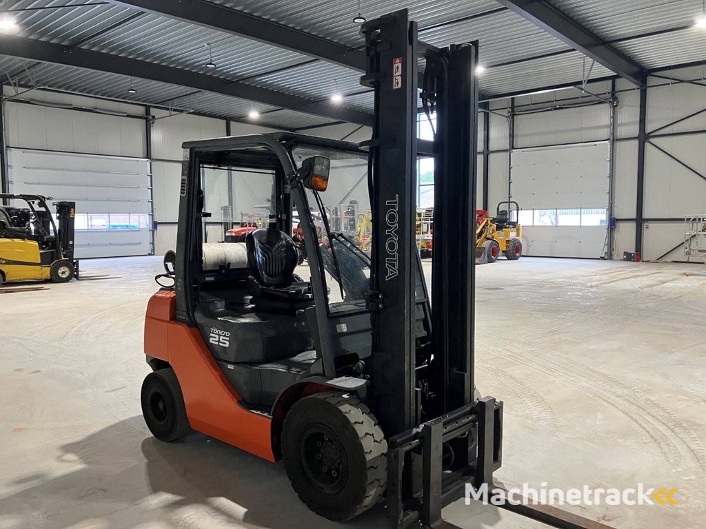 Heftruck Toyota 02-8FG25 LPG 2500kg 4.0m 2008