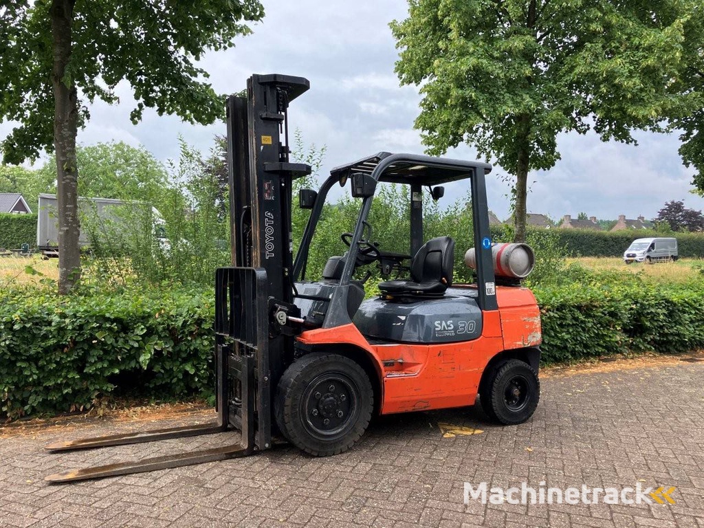 Heftruck Toyota 02-7FGF30 LPG 3000kg 5.5m 2005