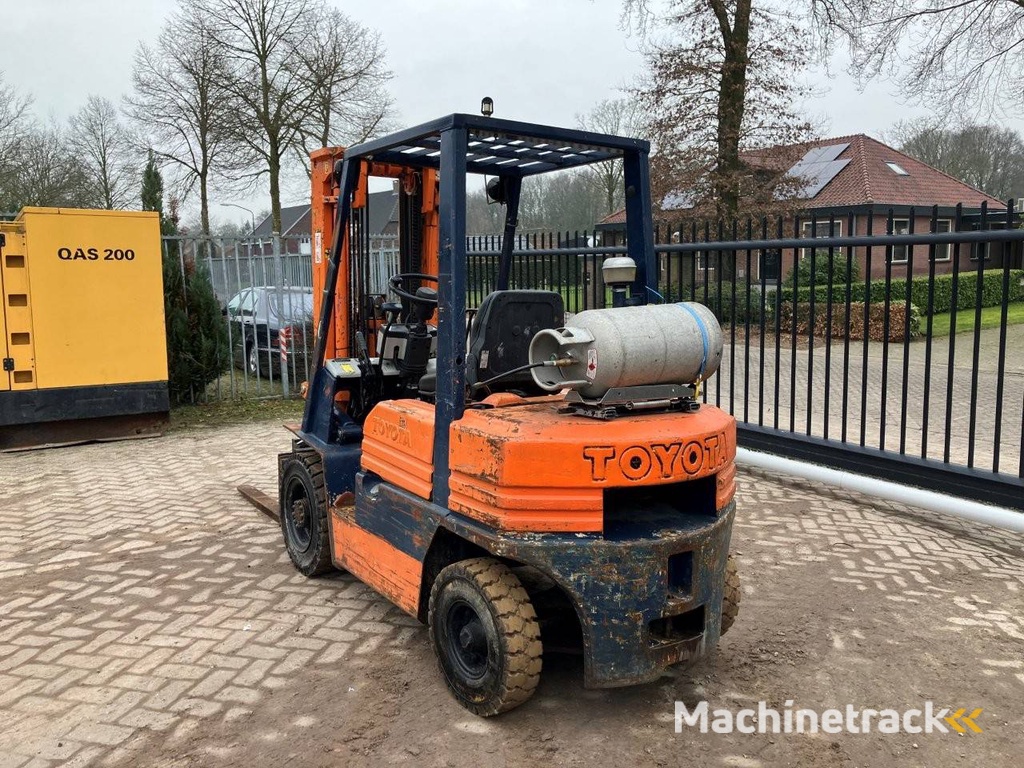 Heftruck Toyota 42-5FGF 25 LPG 2500kg 4.7m 1990