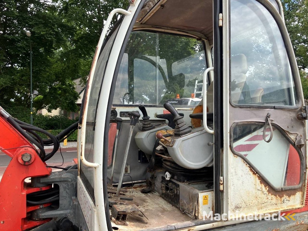 Rupsgraafmachine Neuson 8002 Diesel