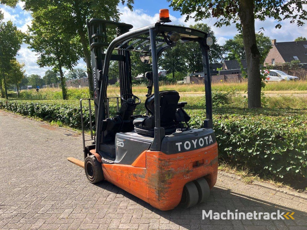 Toyota 8FBR20T Electric Forklift 2000kg