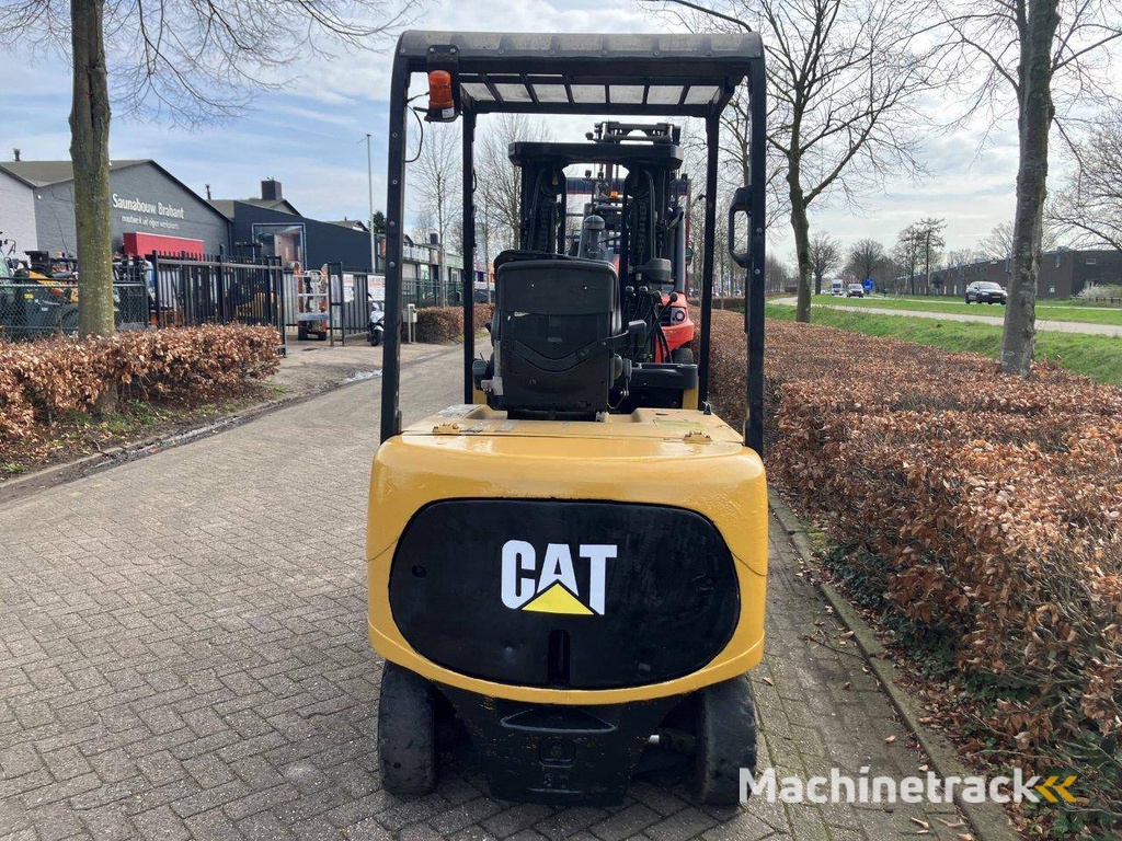 Forklift Caterpillar EP30K Electric 3000kg 4.7m 2009