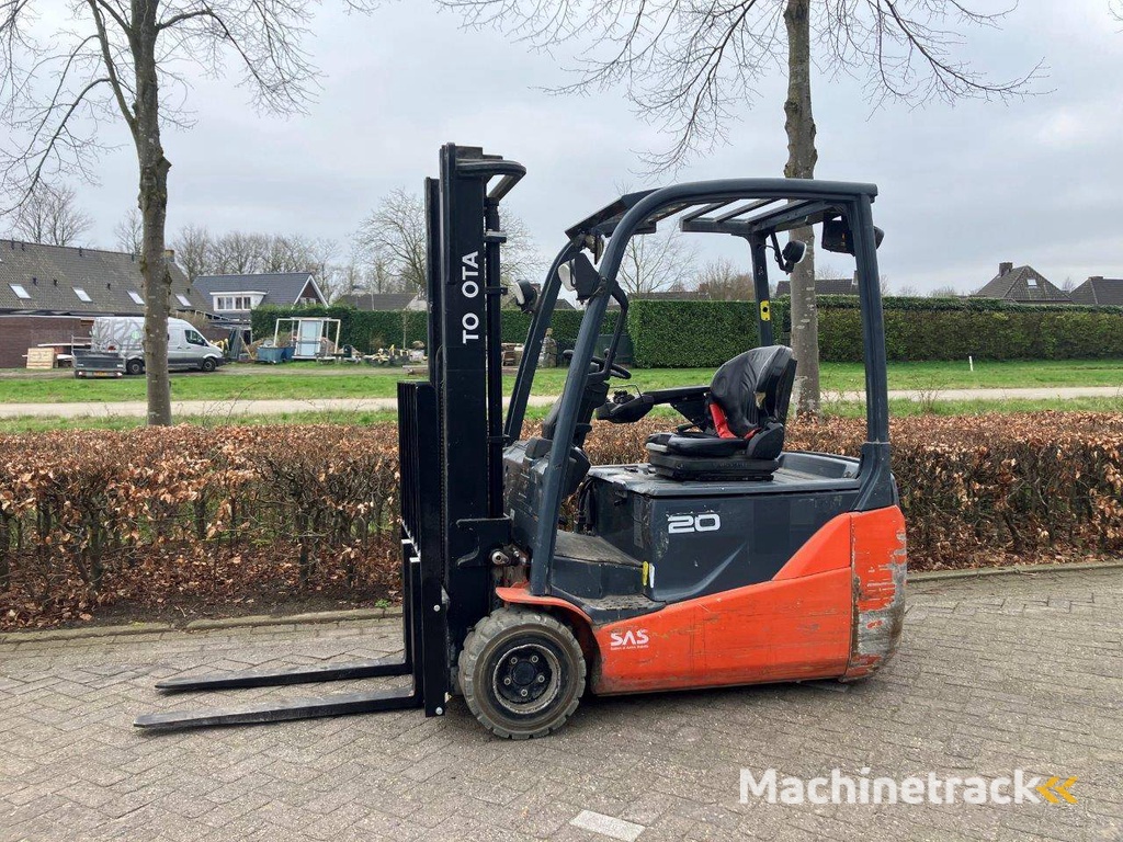 Toyota 8FBE20T Electric Forklift 2000kg