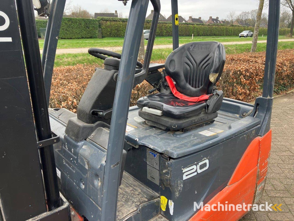 Toyota 8FBE20T Electric Forklift 2000kg