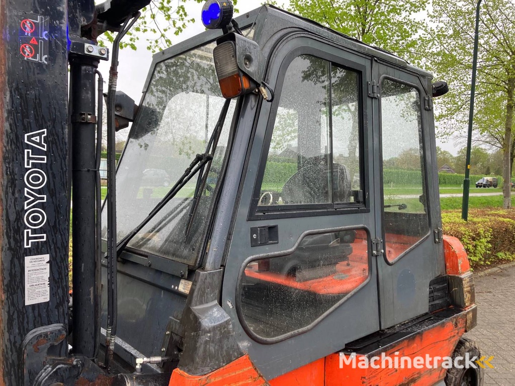 Forklift Toyota 7FBMF40 Electric 4000kg 5m 2008