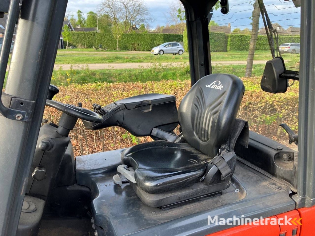 Forklift Linde E20L-02 Electric 200kg 2016