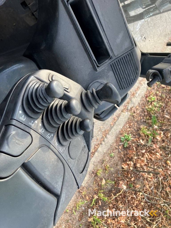 Forklift Linde E20L-02 Electric 200kg 2016