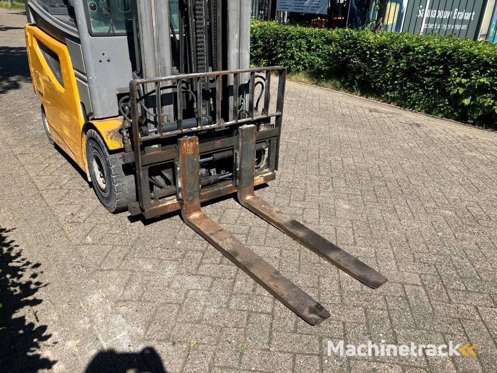 Heftruck Jungheinrich EFG 425K Elektrisch 2500kg 2016