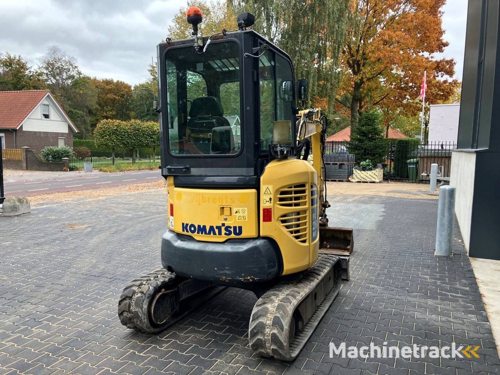 Rupsgraafmachine Komatsu PC26MR-3 Diesel 2015