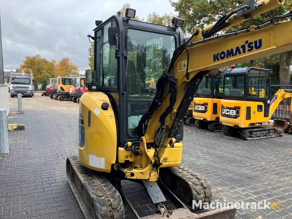 Rupsgraafmachine Komatsu PC26MR-3 Diesel 2015