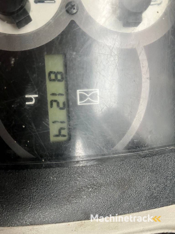 Rupsgraafmachine Komatsu PC26MR-3 Diesel 2015