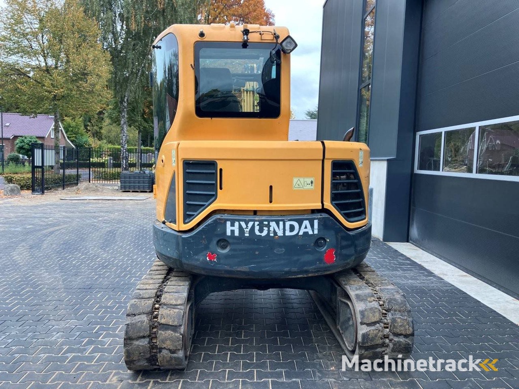 Rupsgraafmachine Hyundai Robex 60CR-9A Diesel 2015