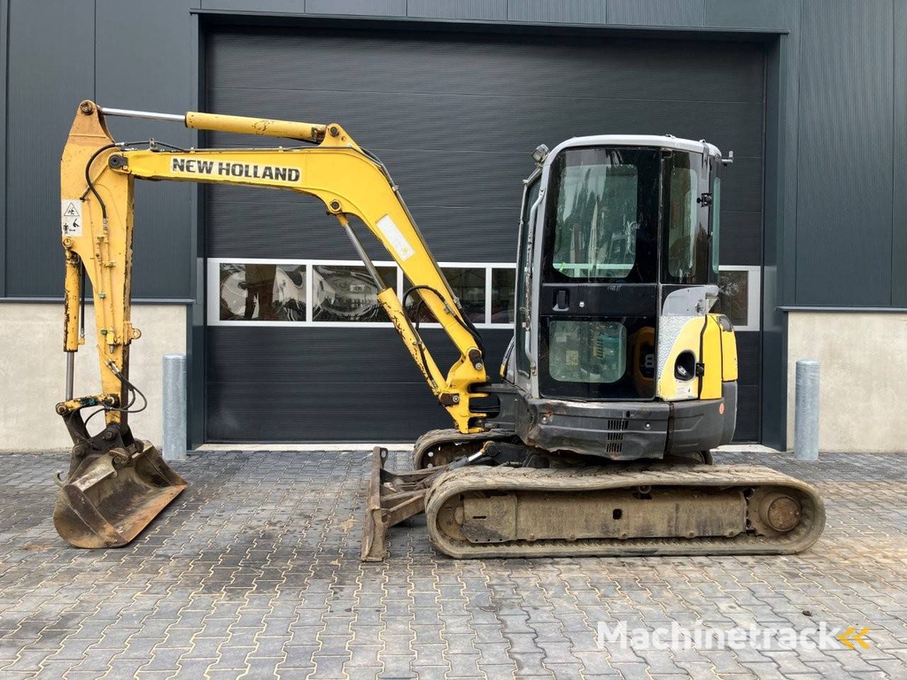 Rupsgraafmachine New Holland E 50.2 SR Diesel 2008