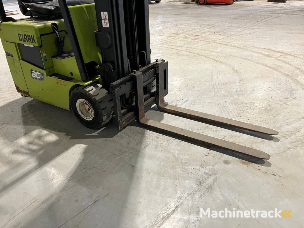 Heftruck Clark TMX15S Elektrisch 1500kg 2006