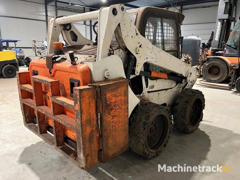 Schranklader Bobcat S590 Diesel