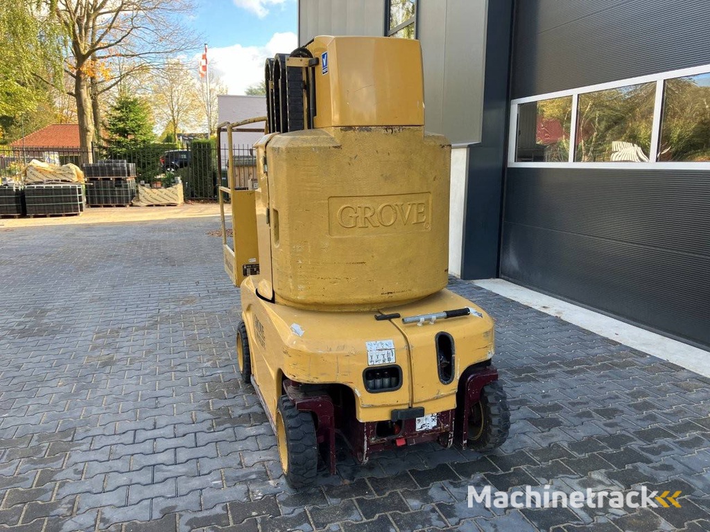 Grove Toucan 1010 Elektrischer Mastlift 10m 2000
