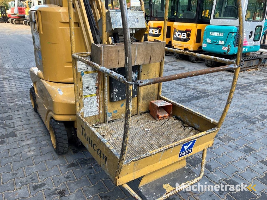 Grove Toucan 1010 Elektrischer Mastlift 10m 2000