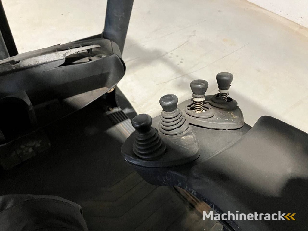 Gabelstapler Linde H30D-01 Diesel 3000kg 2010