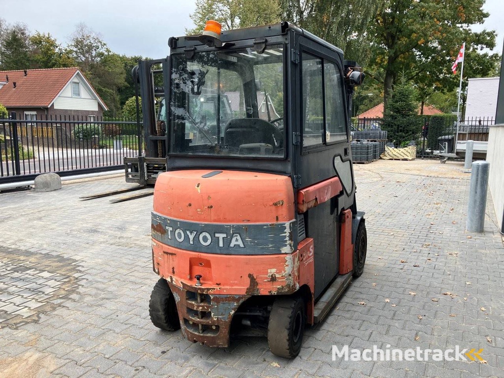 Forklift Toyota 7FBMF30 Electric 3000kg 4.7m 2008